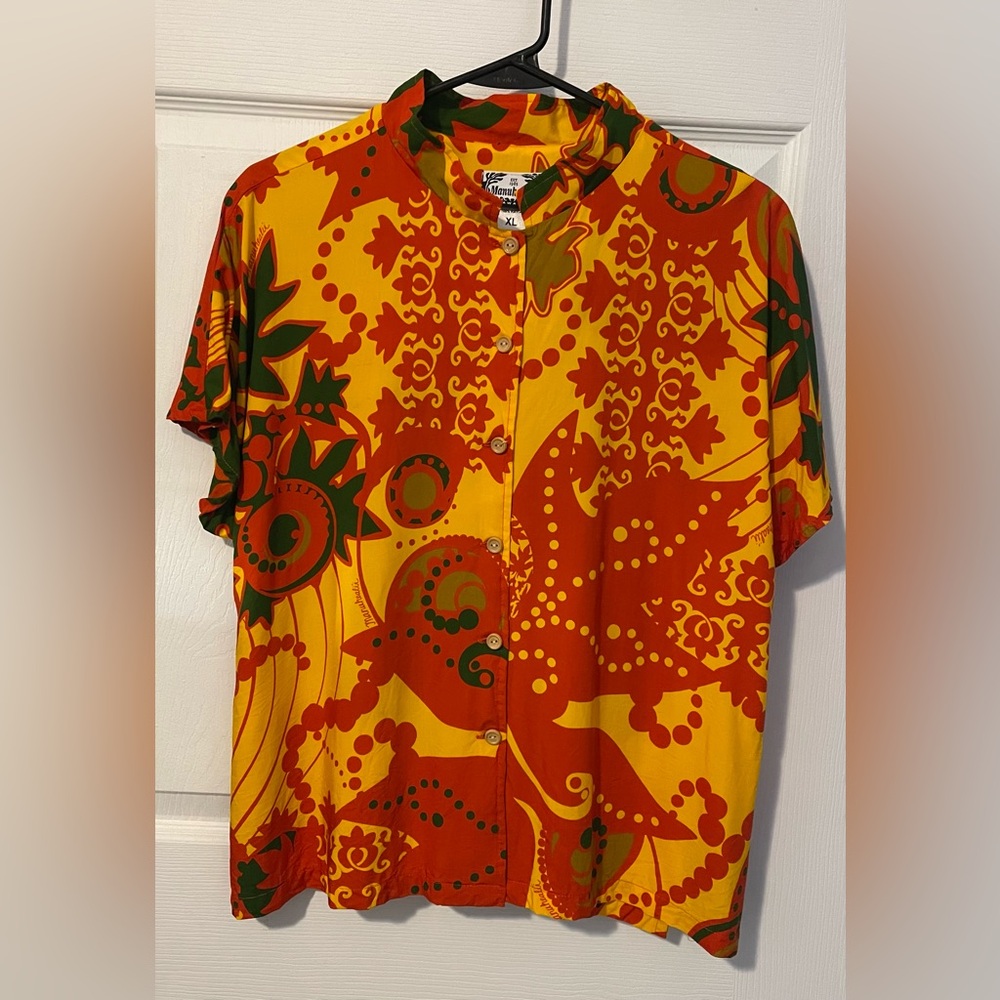 🌺 MANUHEALIIʻI Women’s Hawaiian Short Sleeves Button Down Top Size XL